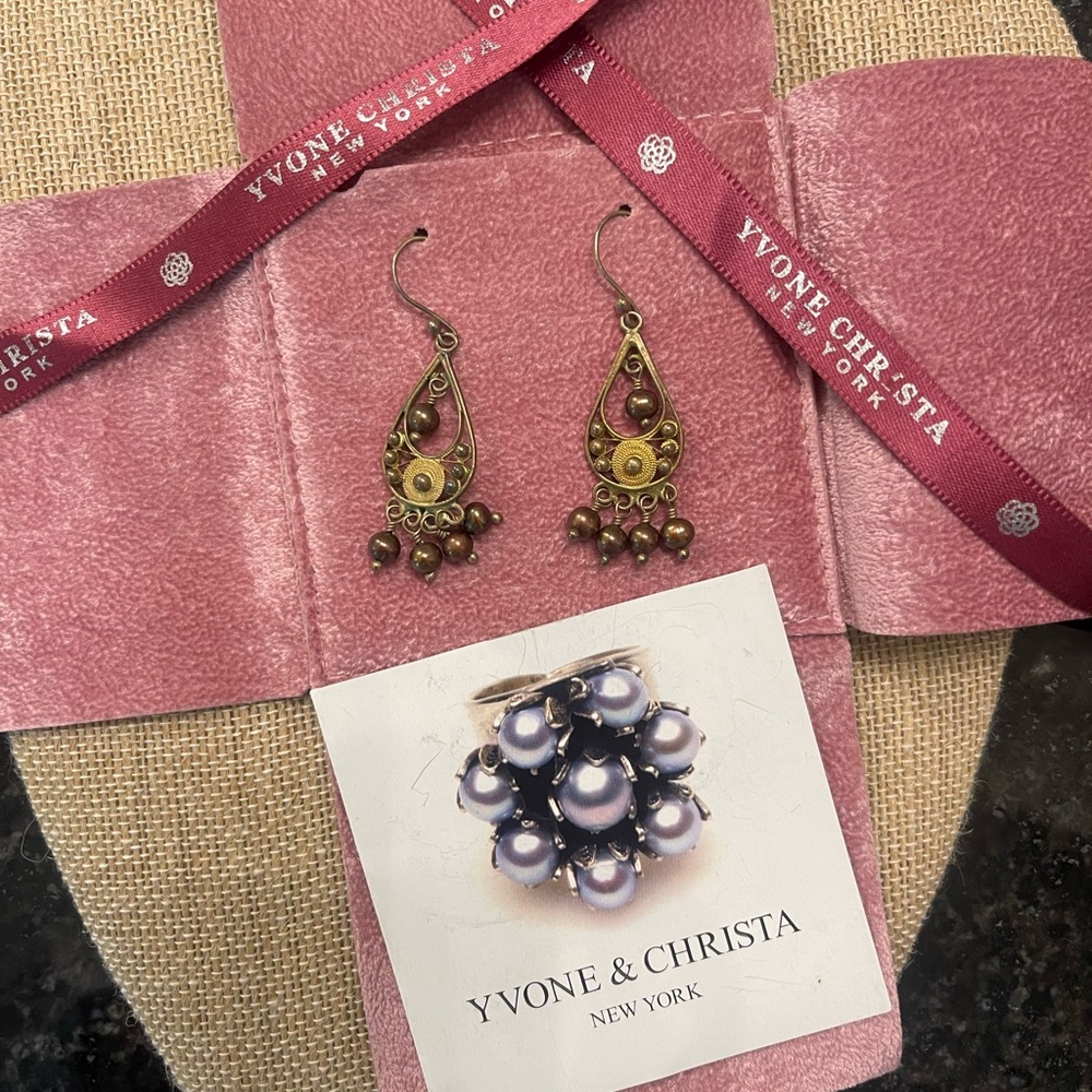 Yvone & Christa Filigree pearl Earrings
